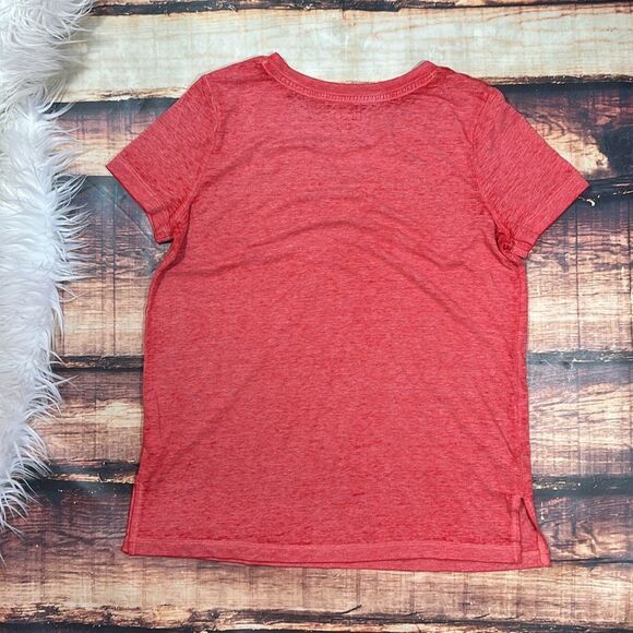 $5 SALE Mudd Roadtrip Tee Red V Neck T Shirt - Picture 6 of 6